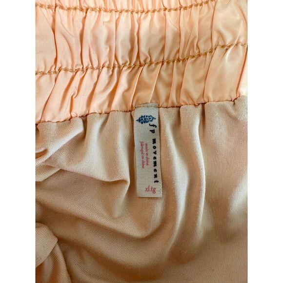 Free People Movement Get Your Flirt On Short - Size XL - Picture 3 of 4